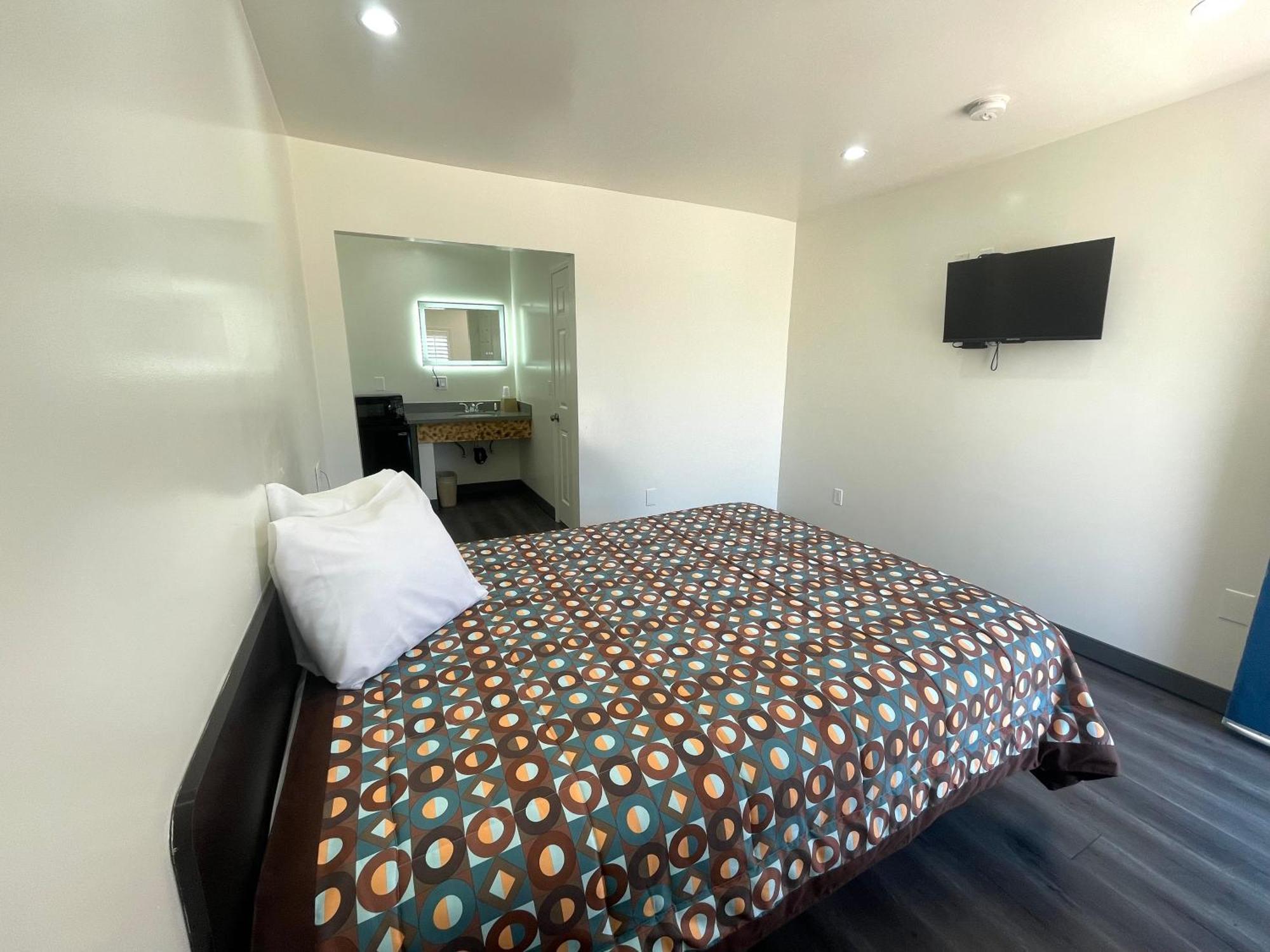 Newport Bay Inn Κόστα Μέσα Εξωτερικό φωτογραφία